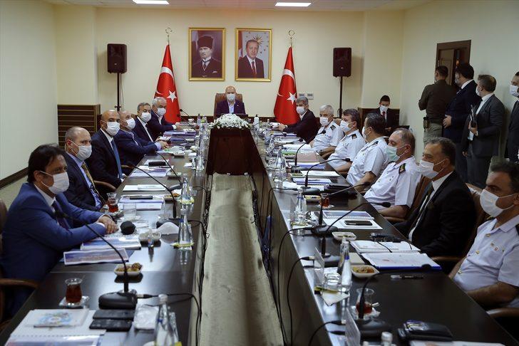 İçişleri Bakanı Soylu'nun başkanlık ettiği Mersin'deki güvenlik toplantısı bitti G3