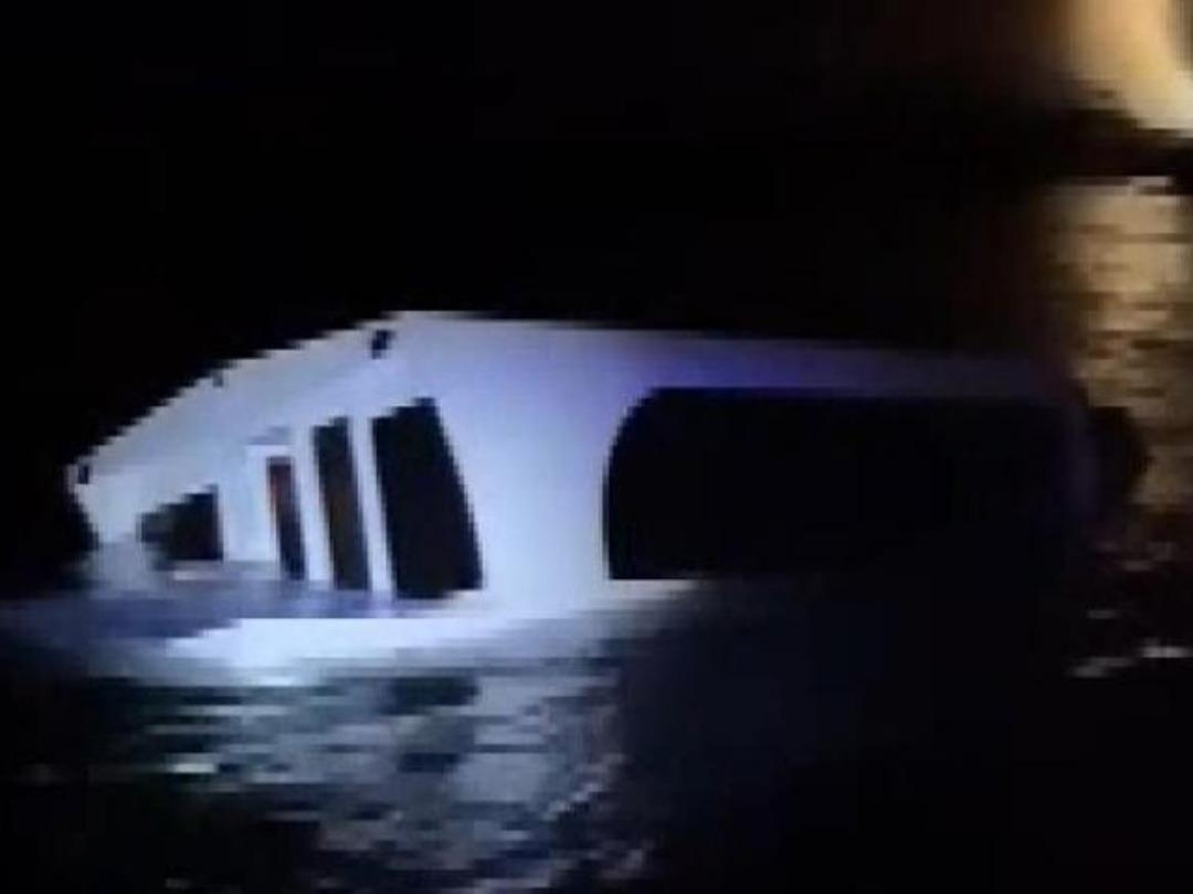 Heybeliada a&ccedil;ıklarında tekne alabora oldu! 27 kişi kurtarıldı