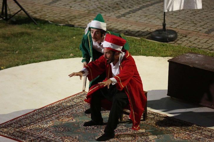 Pınarbaşı’nda tiyatro rüzgarı esti G3