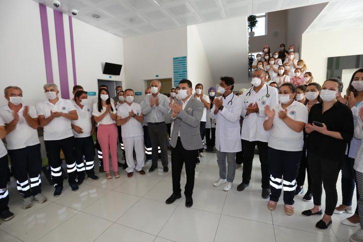 Belediye Tıp Merkezi’nin ruhsatı hekimlere teslim edildi G2