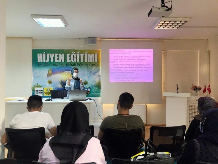 Konya Büyükşehir’den esnaflara hijyen eğitimi G2