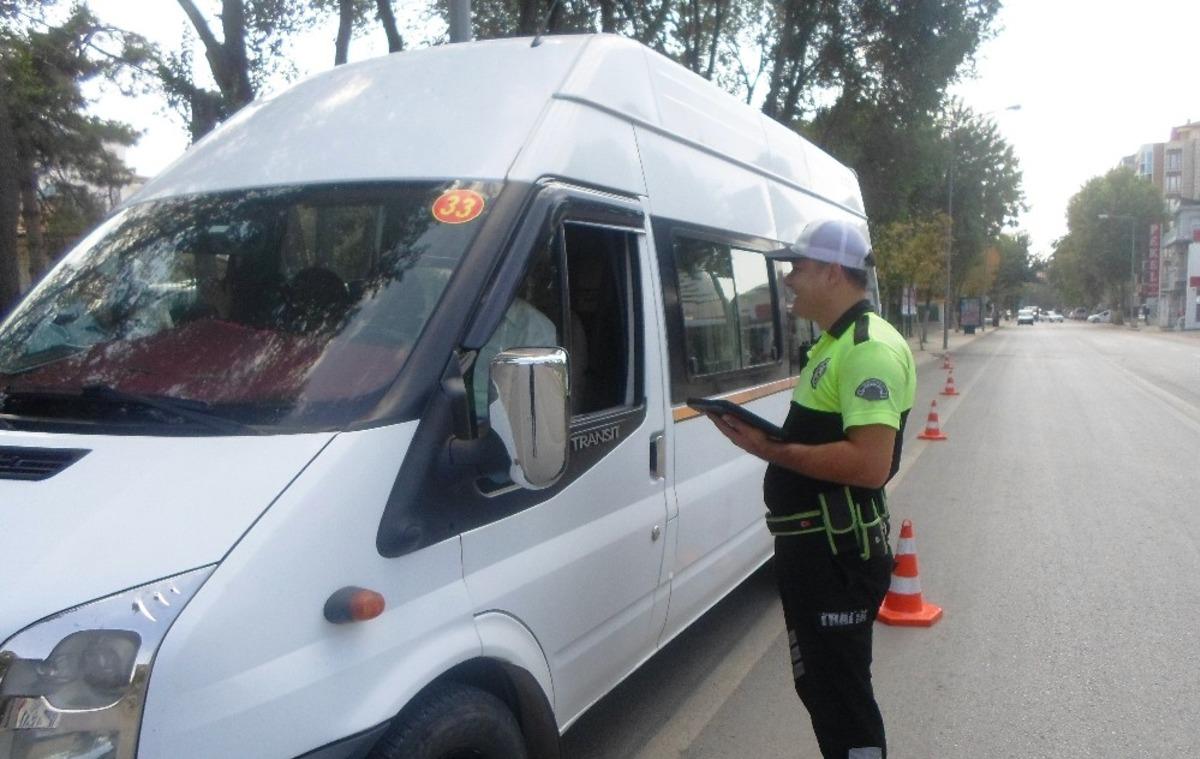 Servis ara&ccedil;larında yaş sınırının y&uuml;kseltilmesi talebi