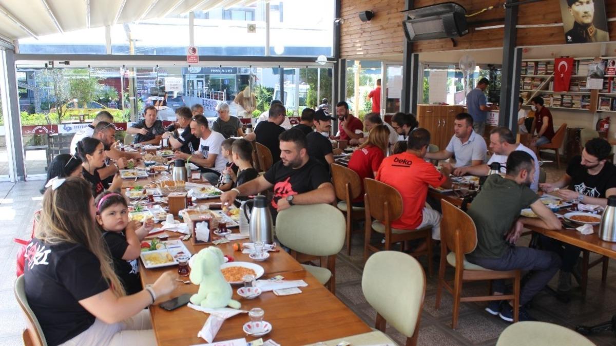 200 &ccedil;ocuğun y&uuml;z&uuml; bayramda g&uuml;lecek