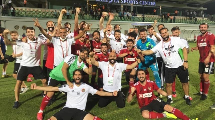 Manisa temsilcileri bir &uuml;st lig i&ccedil;in final ma&ccedil;larına &ccedil;ıkacak