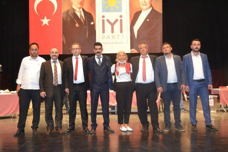 Mevcut başkana 21 fark atan genç isim il başkanı oldu G2