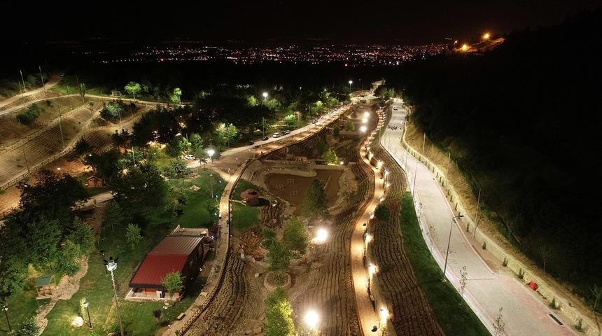 Ornaz Vadisi&rsquo;nde kamp yapmak isteyen 2 kişi mahsur kaldı