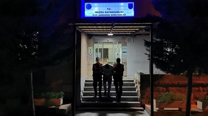 Telefon dolandırıcıları jandarmadan kaçamadı