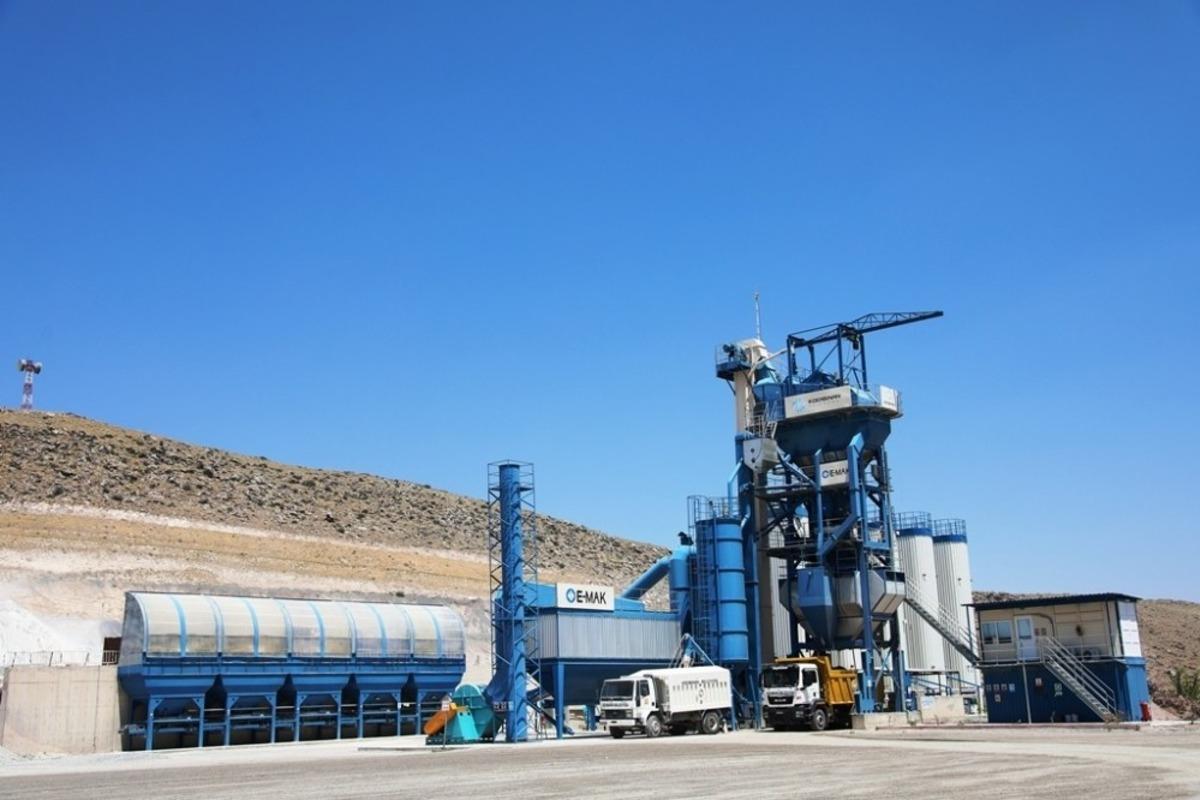 Başkan &Ccedil;olakbayrakdar, Kayseri&rsquo;nin en y&uuml;ksek kapasiteli asfalt plentini inceledi