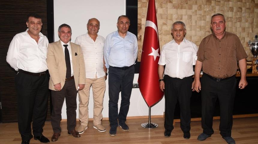 Eski Emniyet Müdür Şen’den Başkan Zeybek’e ziyaret