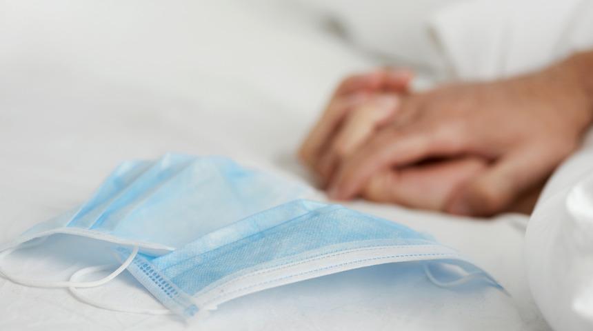 Cinsel ilişki skandalının ardından koronavir&uuml;s vakaları patladı