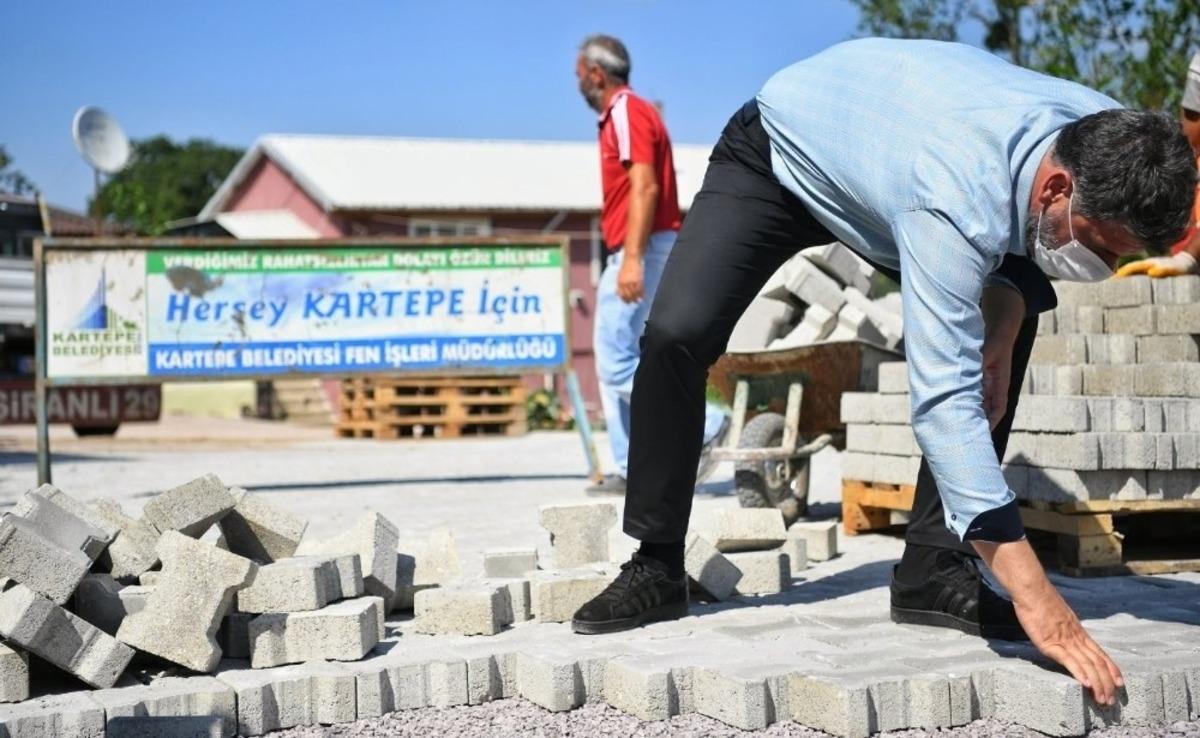 Başkan Kocaman, iş&ccedil;ilerle birlikte parke d&ouml;şedi