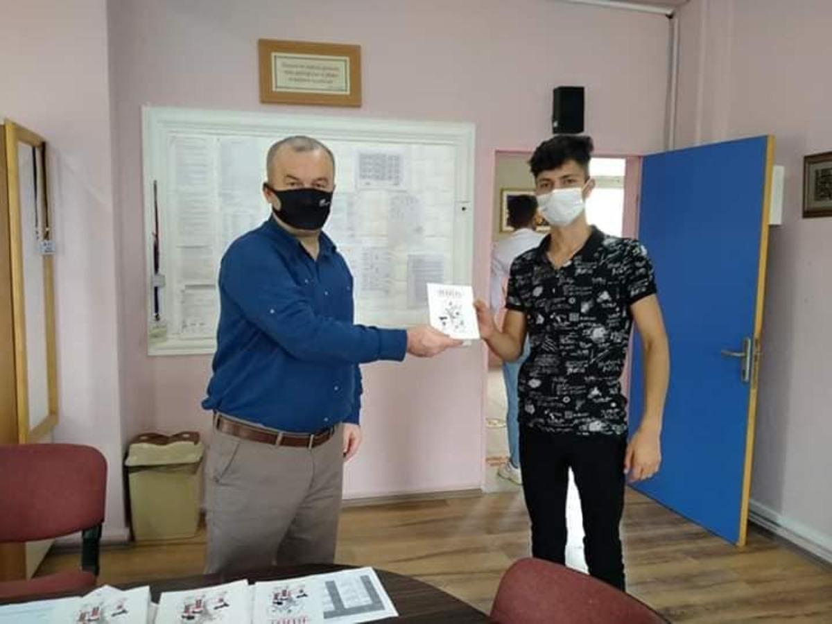 Arkadaş kitabı 19 bin ilkokul &ouml;ğrencisine dağıtılacak