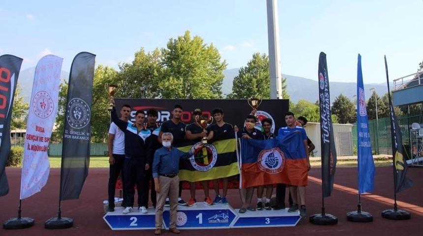 Osmangazili atletler şampiyonaya damga vurdu