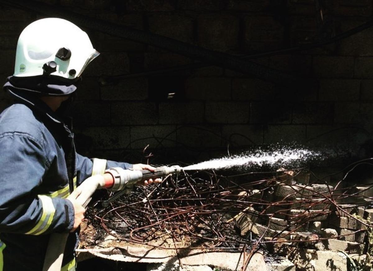 &Ccedil;aldıran&rsquo;da odunluk yangını