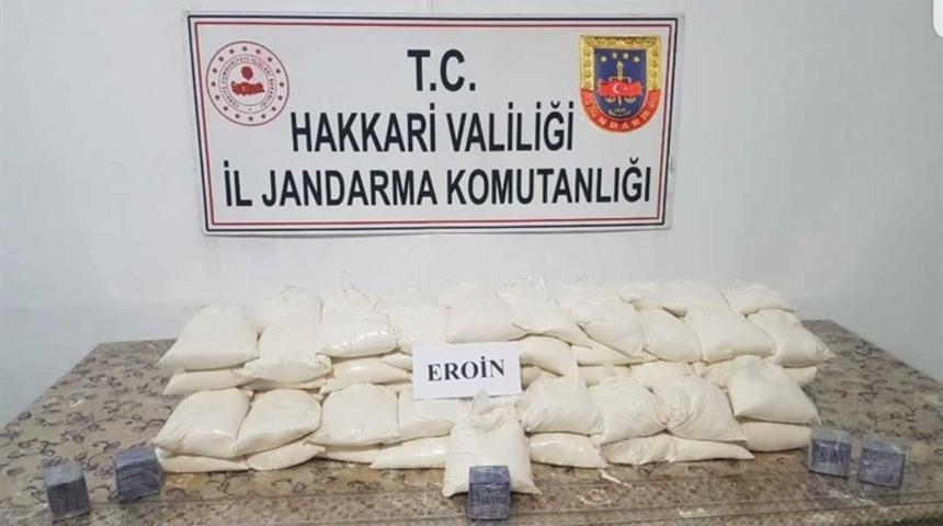 Şemdinli&rsquo;de 80 kilo eroin ele ge&ccedil;irildi