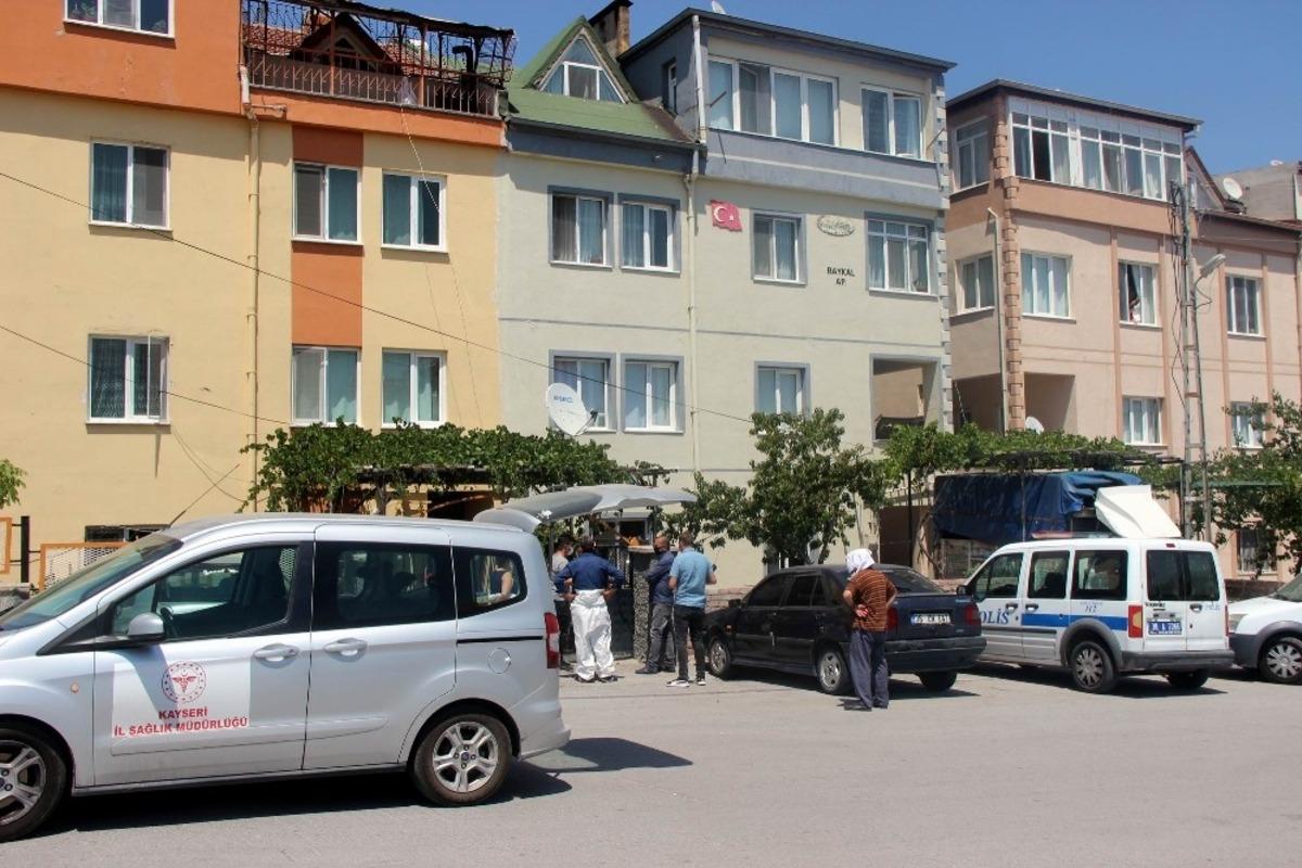 Yaşlı kadın yatağında &ouml;l&uuml; bulundu