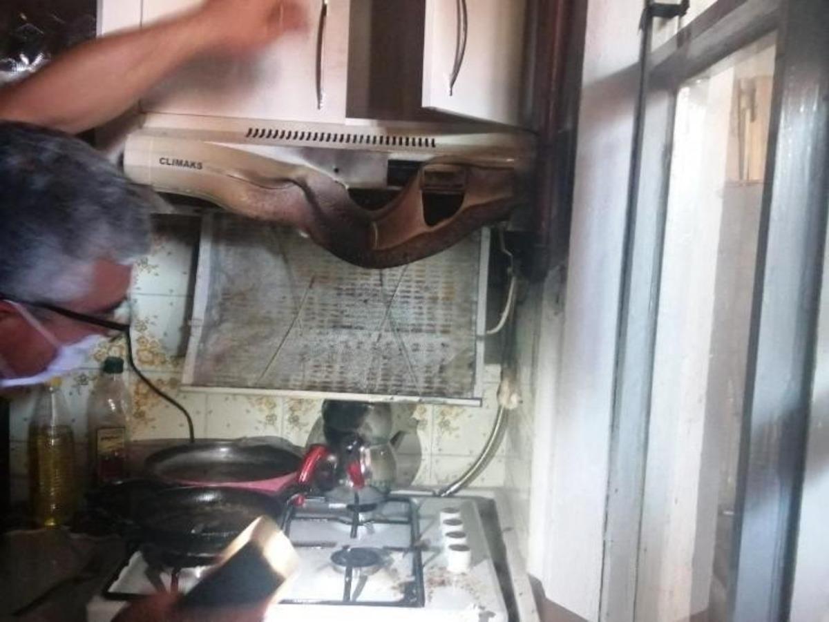 Ocakta unutulan &ccedil;aydanlık evi yakacaktı