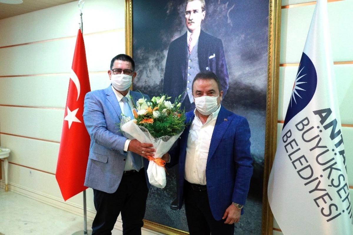 AESOB Başkanı Dere&rsquo;den Başkan B&ouml;cek&rsquo;e teşekk&uuml;r