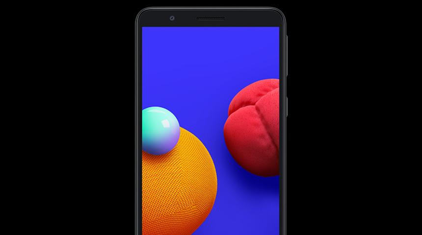 Samsung'tan &ccedil;eyrek altından daha ucuza telefon: Samsung Galaxy M01 Core!