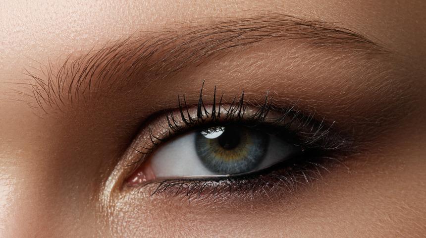 45 dakikada çekici gözlere kavuşun!