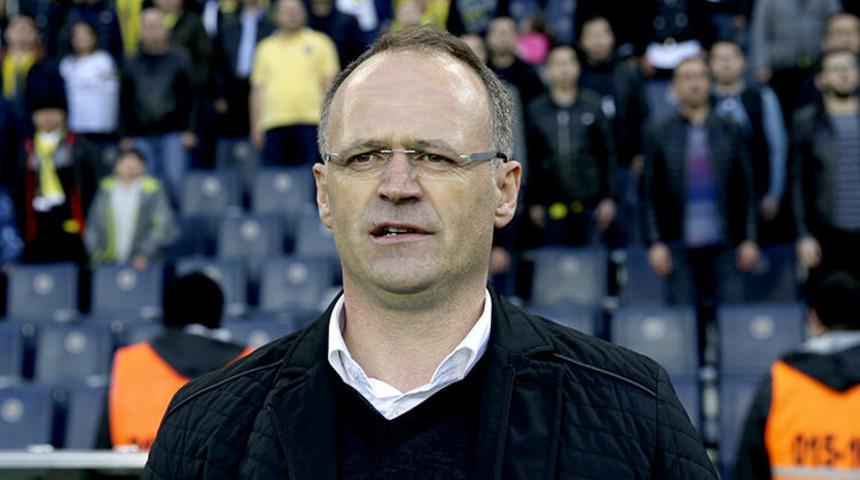 Bursaspor, İrfan Buz ile yollarını ayırdı