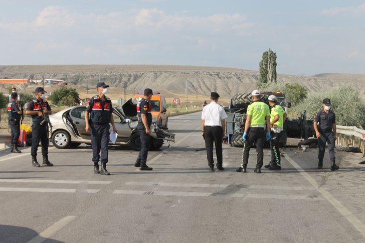 Çankırı'da korkunç kaza! 3’ü ağır 8 kişi yaralandı