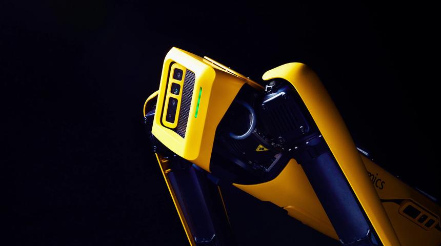 Boston Dynamics'in Spot robot k&ouml;peği fabrikada işe başlıyor!