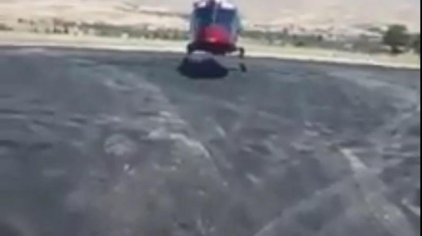 Sarız il&ccedil;esine ambulans helikopterin ilk inişi sevin&ccedil; yaşattı