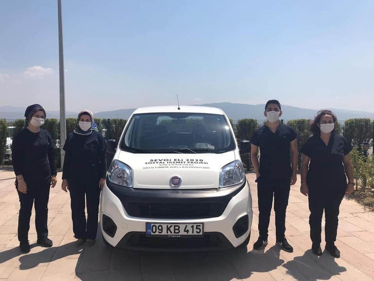 K&ouml;şk&rsquo;te yaşlı &ccedil;ınarların y&uuml;zleri g&uuml;l&uuml;yor