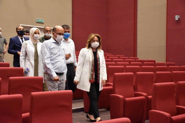 Rektör Karabulut, Eğitim ve Araştırma Hastanesini ziyaret etti G1