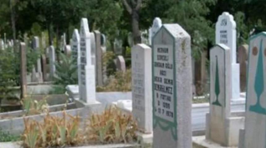 Kurban Bayramı'nda mezarlıklar açık mı? Arefe günü İstanbul, Ankara, İzmir'de mezarlıklar açık mı?