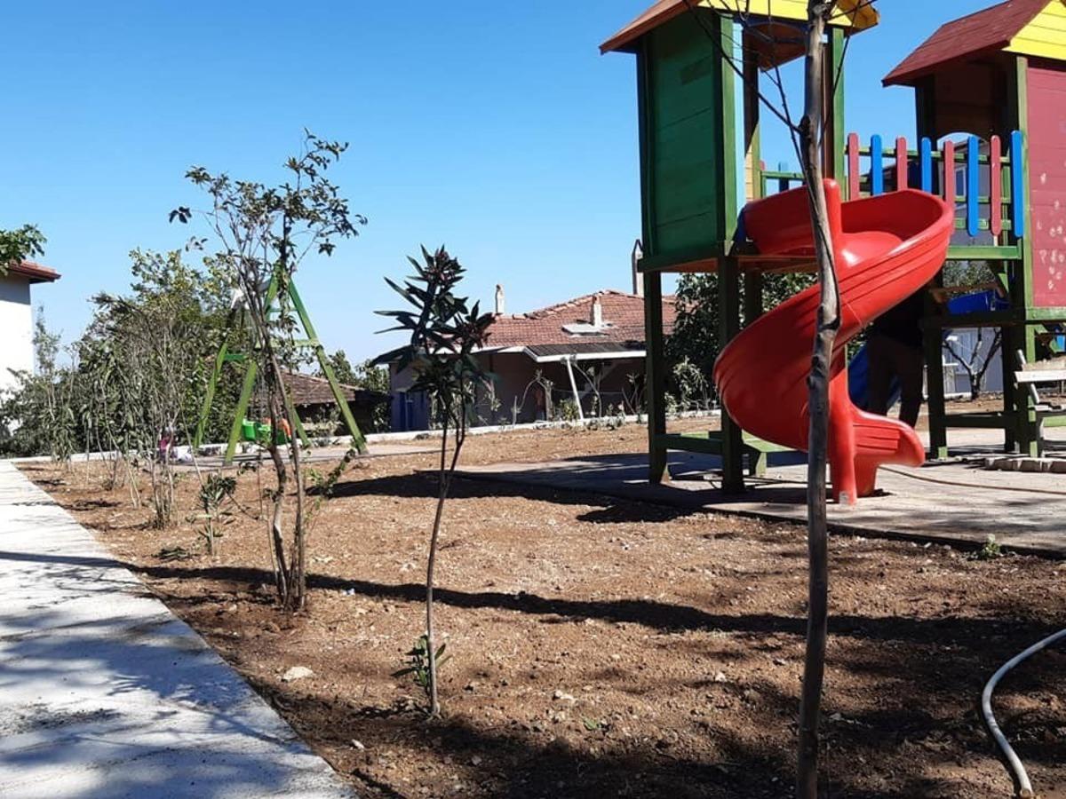 Başkan Şayir&rsquo;e s&ouml;z verdiler hediyeyi kaptılar