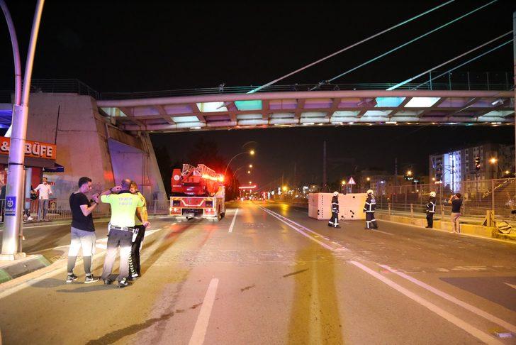İnternetten tanıştığı kadın evli çıkınca, köprüye çıkıp kendini kesti G5
