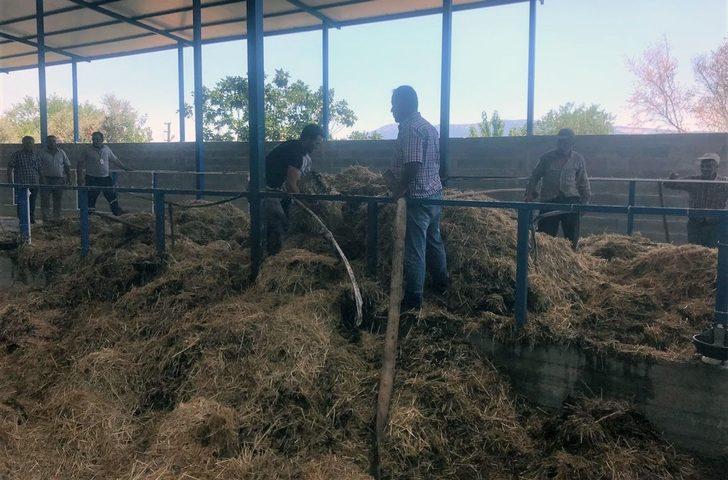 Muhtardan itfaiye tankeri ile yangına ilk müdahale G2