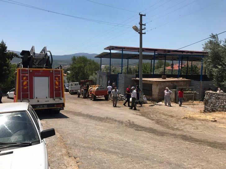 Muhtardan itfaiye tankeri ile yangına ilk müdahale G4