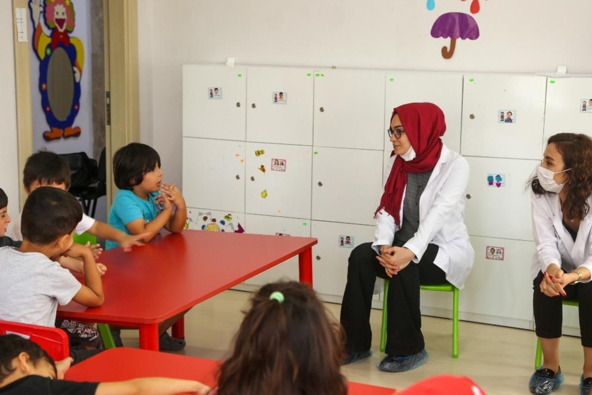 Kontroll&uuml; normalleşme s&uuml;recinde &rsquo;Duygu &ccedil;alışmaları&rsquo; terapisi