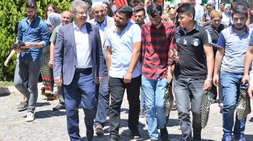 Kayseri Şeker&rsquo;den 50 &ccedil;ocuğa &uuml;cretsiz eğitim desteği