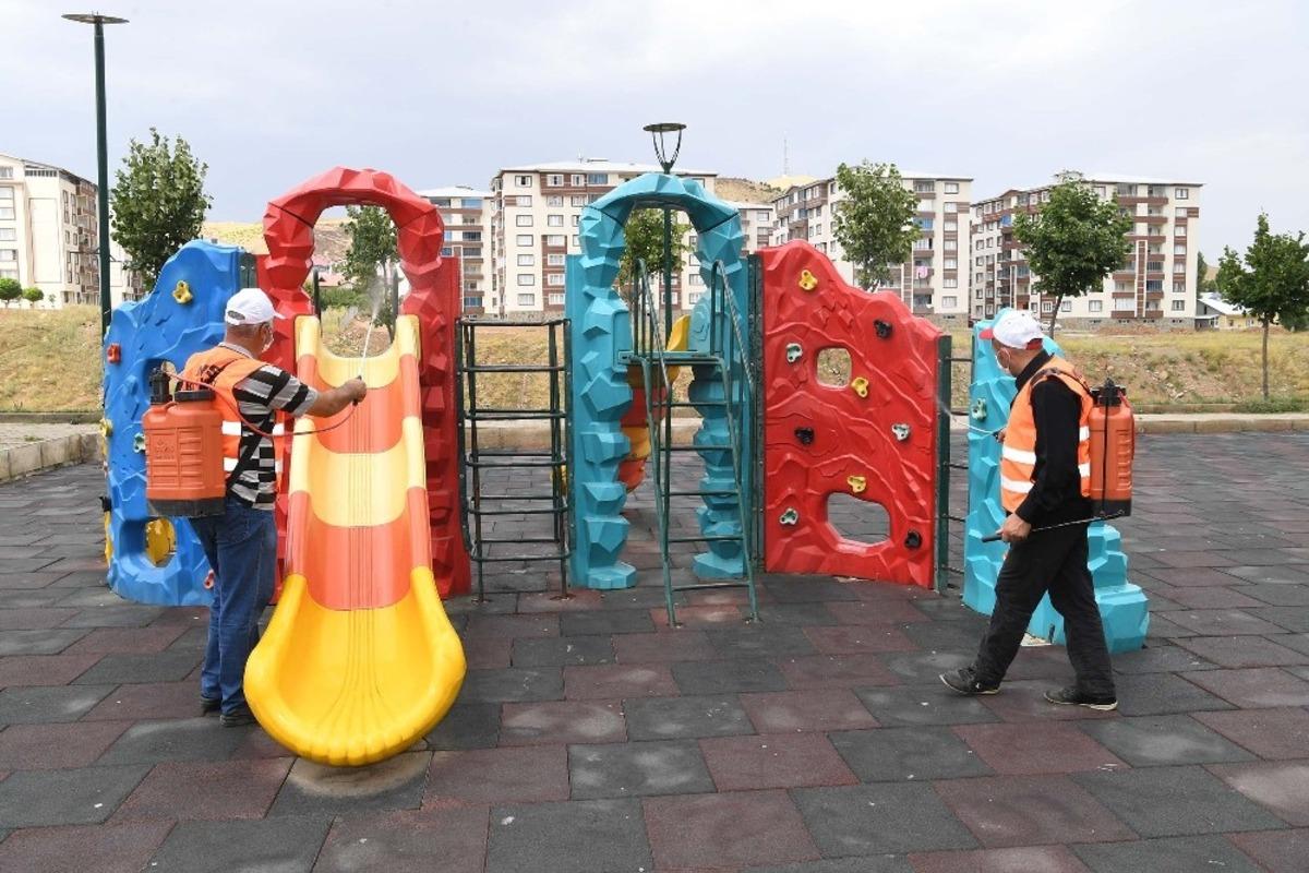 Muş Belediyesinin korona vir&uuml;sle m&uuml;cadelesi devam ediyor