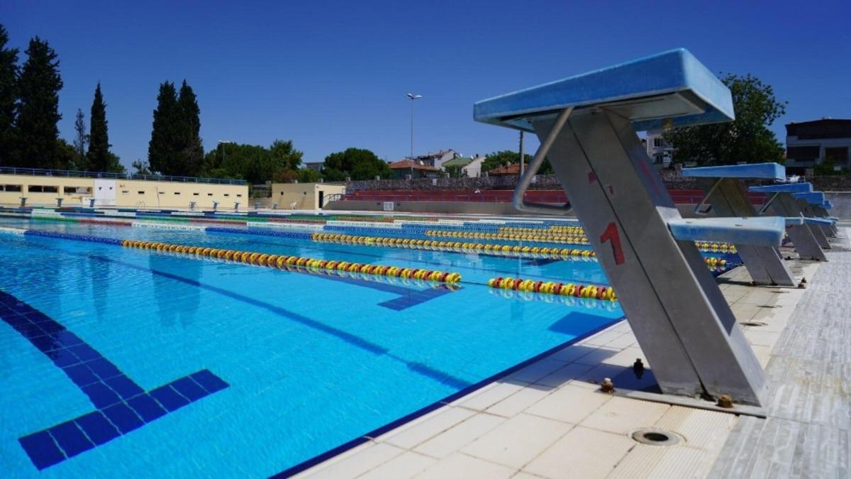 Atat&uuml;rk y&uuml;zme havuzu hizmete a&ccedil;ıldı