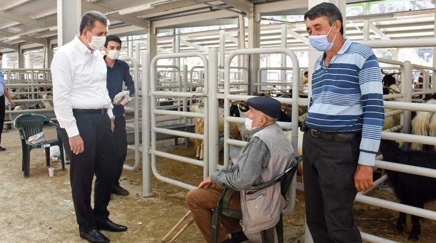 Nallıhan&rsquo;da Kurban Bayramı telaşı t&uuml;m hızıyla devam ediyor