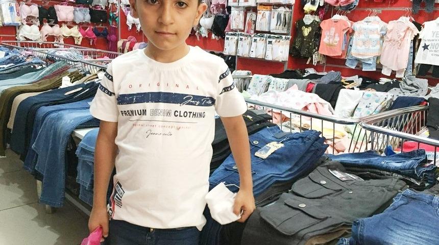 Silvan&rsquo;da 128 yetim &ccedil;ocuğa bayramlık giysi hediye edildi