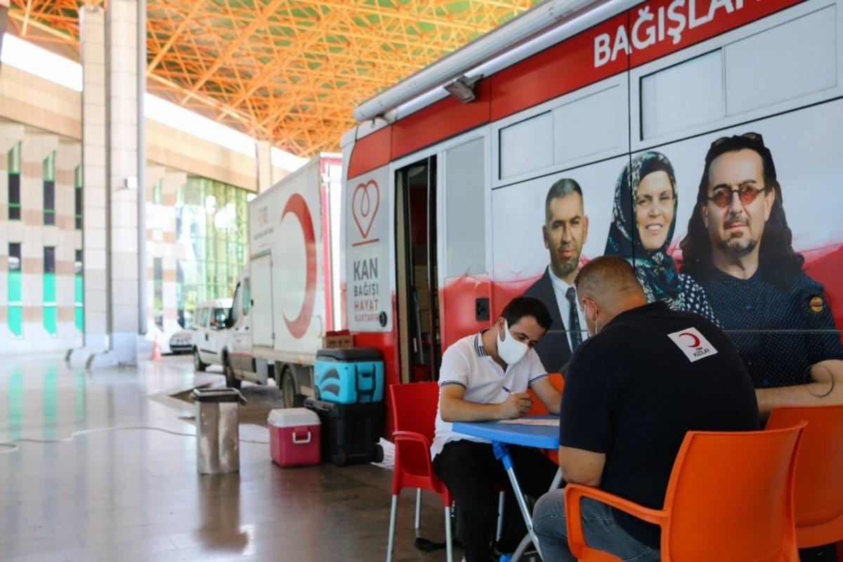 Terminalde kan bağışı kampanyası d&uuml;zenlendi