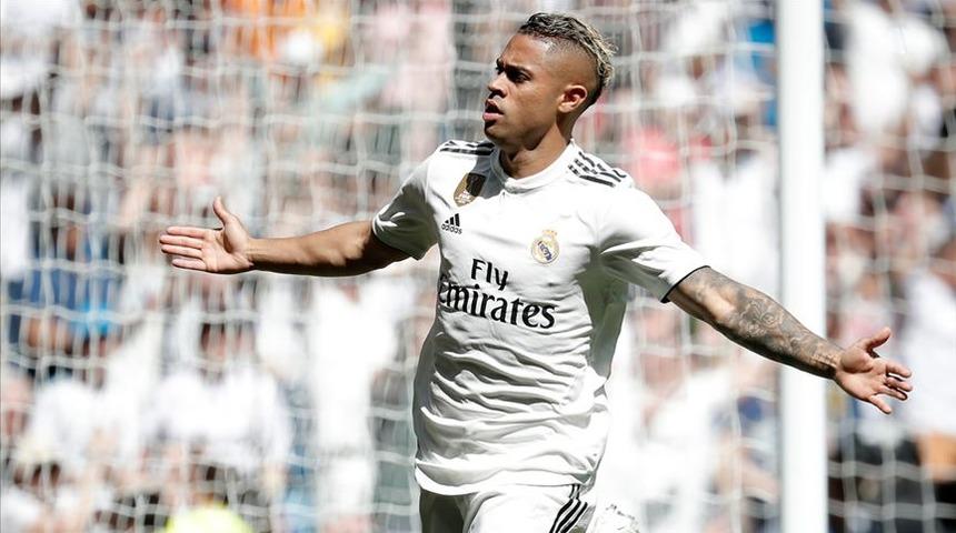 Real Madridli Mariano Diaz'ın koronavirüs testi pozitif çıktı