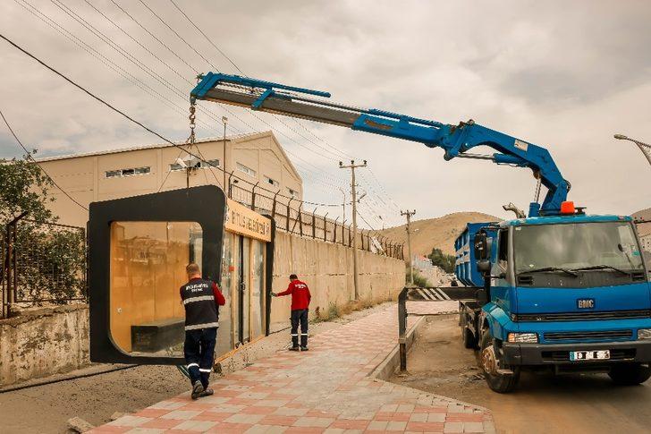 Bitlis’te otobüs durakları yenileniyor G2
