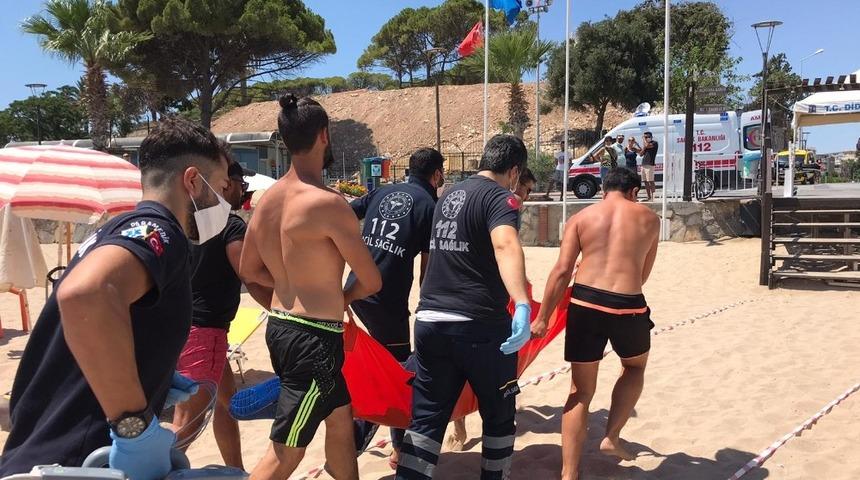 Denizde boğulma tehlikesi ge&ccedil;iren şahıs hastaneye kaldırıldı