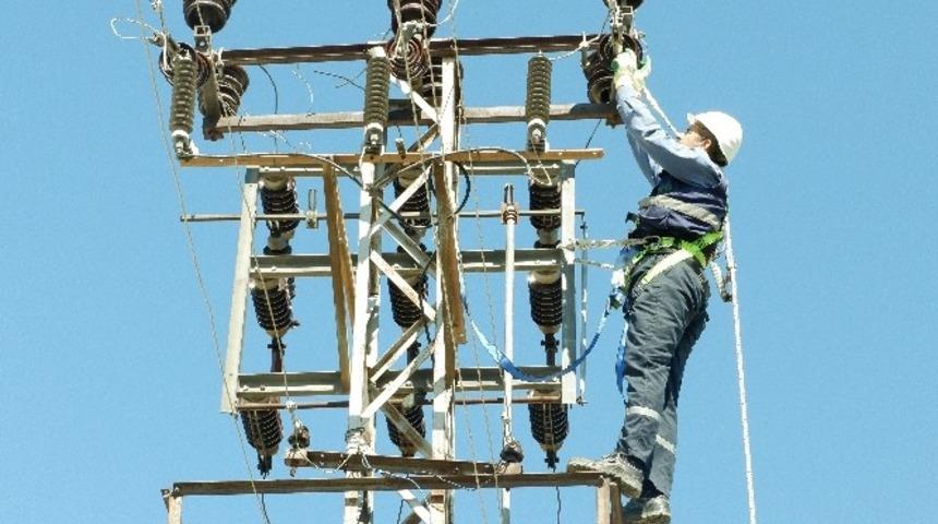 Bayramda kesintisiz enerji için 223 ekip görevde