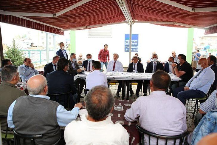 Vali Cüneyt Epcim Gökçedere Beldesinde vatandaşlarla bir araya geldi G3