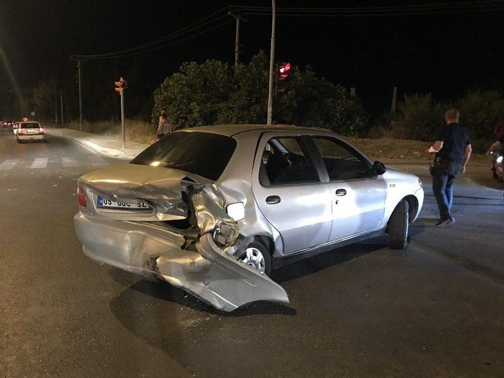 Babasının kiraladığı otomobili çaldı, polis otosuna çarpınca yakalandı G2