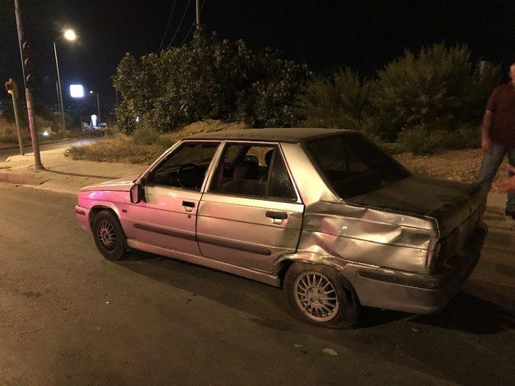 Babasının kiraladığı otomobili çaldı, polis otosuna çarpınca yakalandı G5
