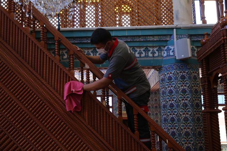 Ümraniye’deki camiler bayramda Kabe kokusu ile kokacak G3